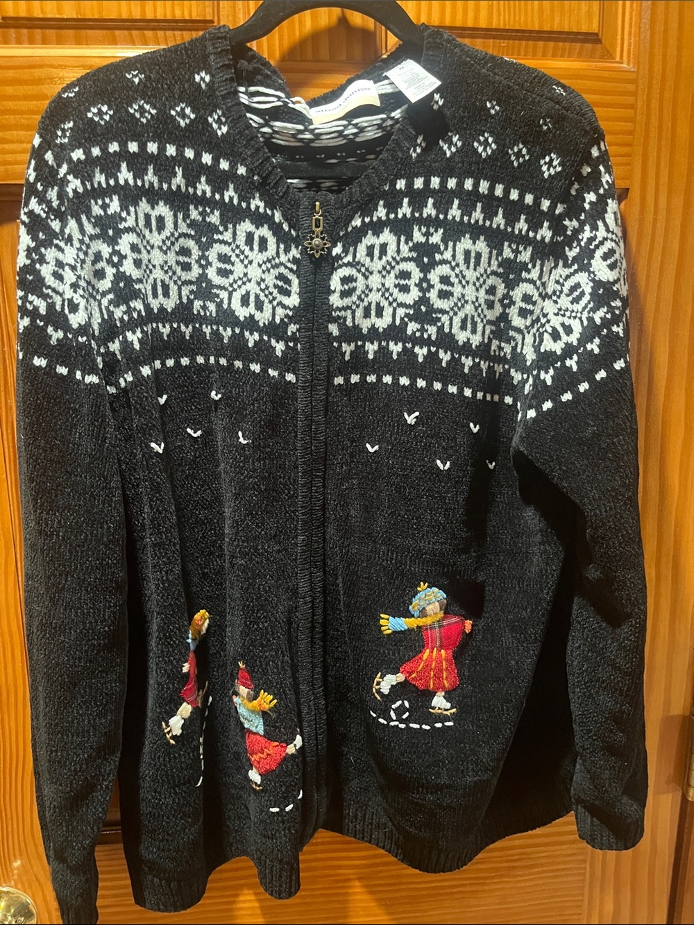Alfred Dunner Zip-Front Woman’s Sweater with Skater Embroidery
